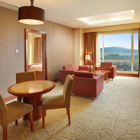 Swiss-Belhotel Maleosan Манадо Экстерьер фото